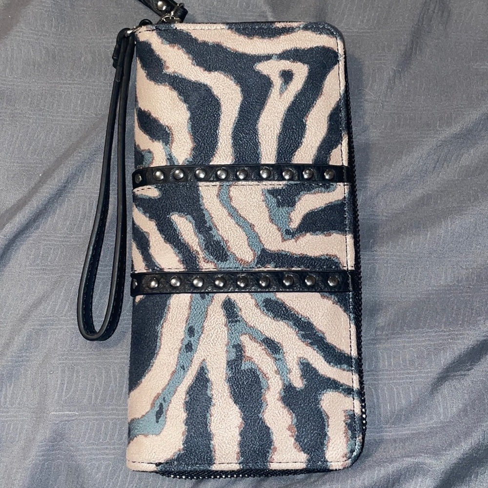 INC International Concepts Wallet